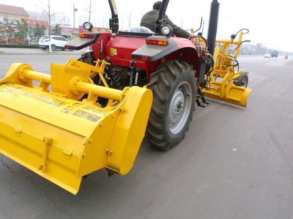 雙傳動(dòng)兩排鏈條拌和機(jī)(小型)