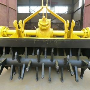 雙傳動(dòng)兩排鏈條拌和機(jī)(中型)