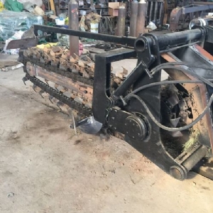 盤式合金刀頭開溝機(jī)(偏小型)