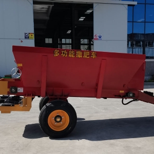 液壓款3方多功能撒肥車(chē)