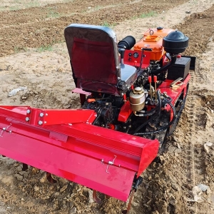 25 馬力旱地履帶式旋耕機