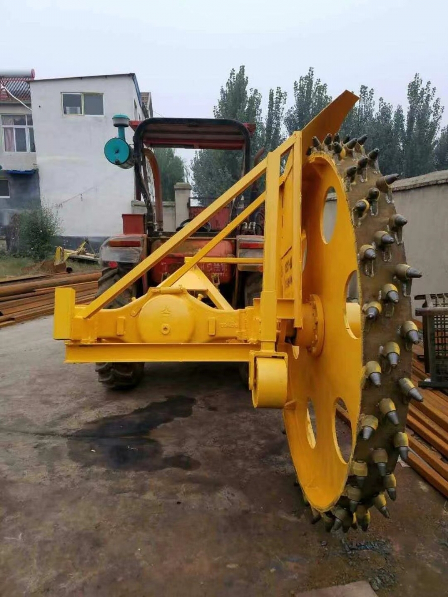 圓盤開溝機在水泥路、水穩(wěn)路面開溝的應(yīng)用